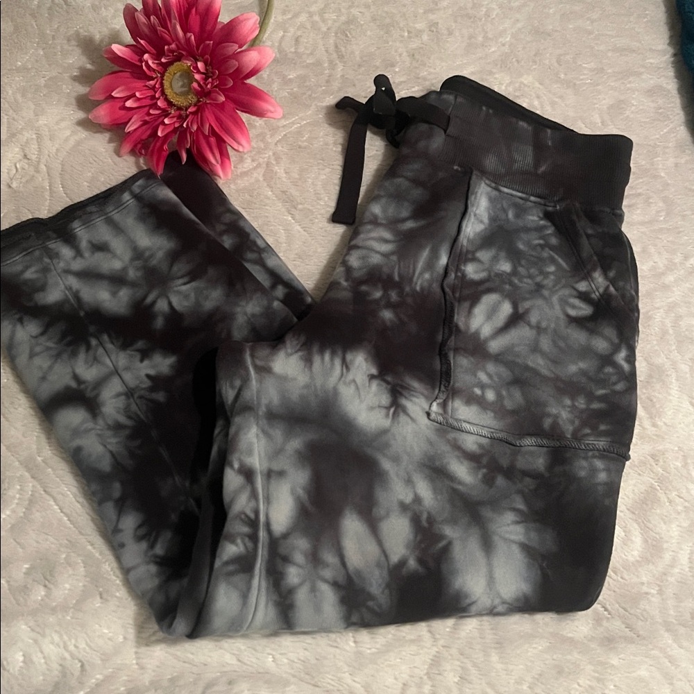 JOYLAB CROP LOUNGE PANTS SIZE SMALL